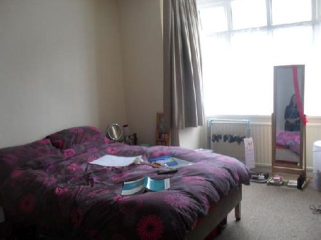  Image of 4 bedroom House Share to rent in Toronto Road Horfield Bristol BS7 at Horfield Bristol Horfield, BS7 0JR
